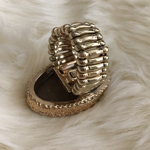 💕 Ring - Picture 2 of 3